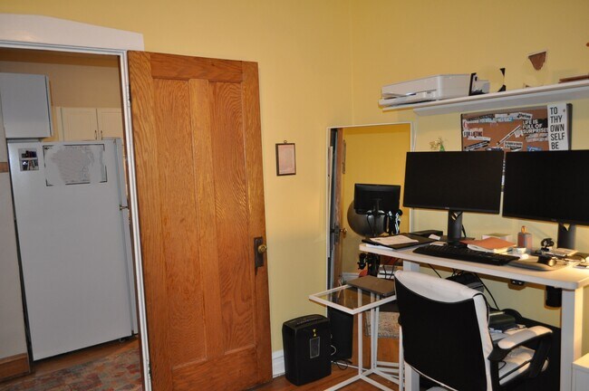 Foto del edificio - 5105 W Cornelia Ave