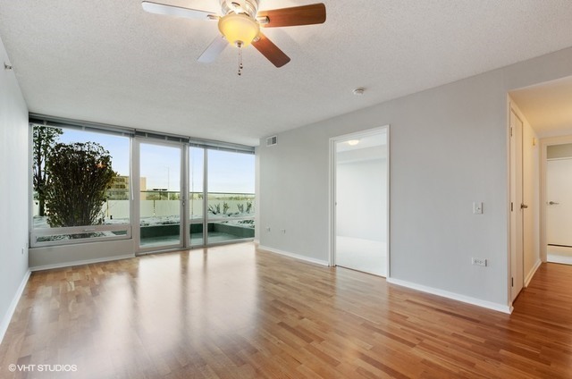 Building Photo - 9725 Woods Dr