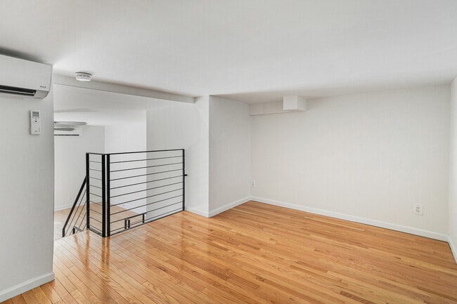Foto del edificio - 184 Thompson St