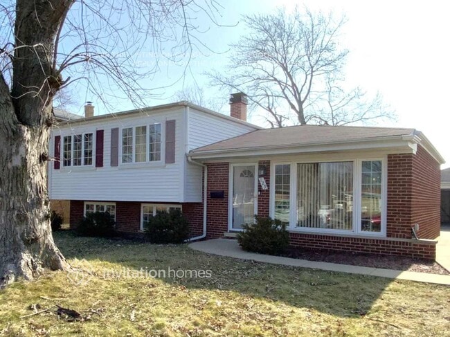 Building Photo - 129 E Central Ave