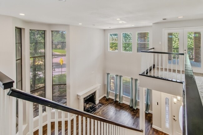 Photo - 102 Pebble Beach Dr House