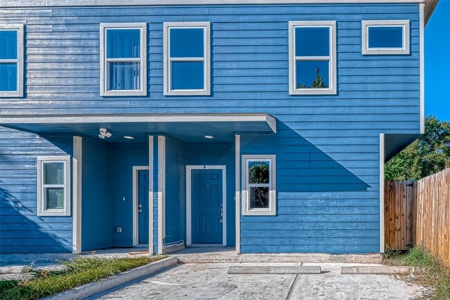 Building Photo - 7903 Moon Beam St