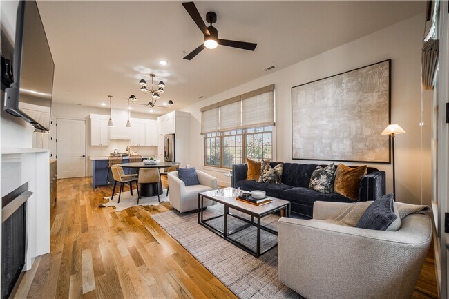 Foto del edificio - 4607 S 47th St