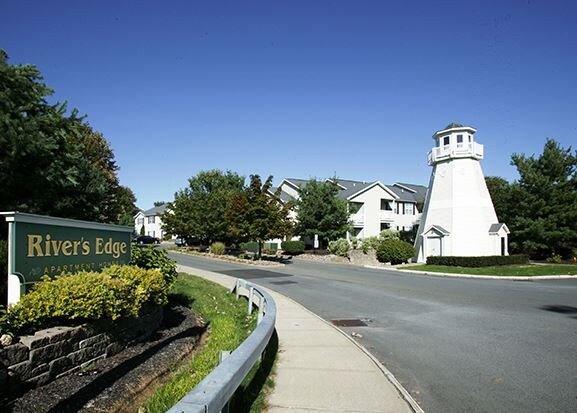 1100 River View Rd, Green Island, NY 12183