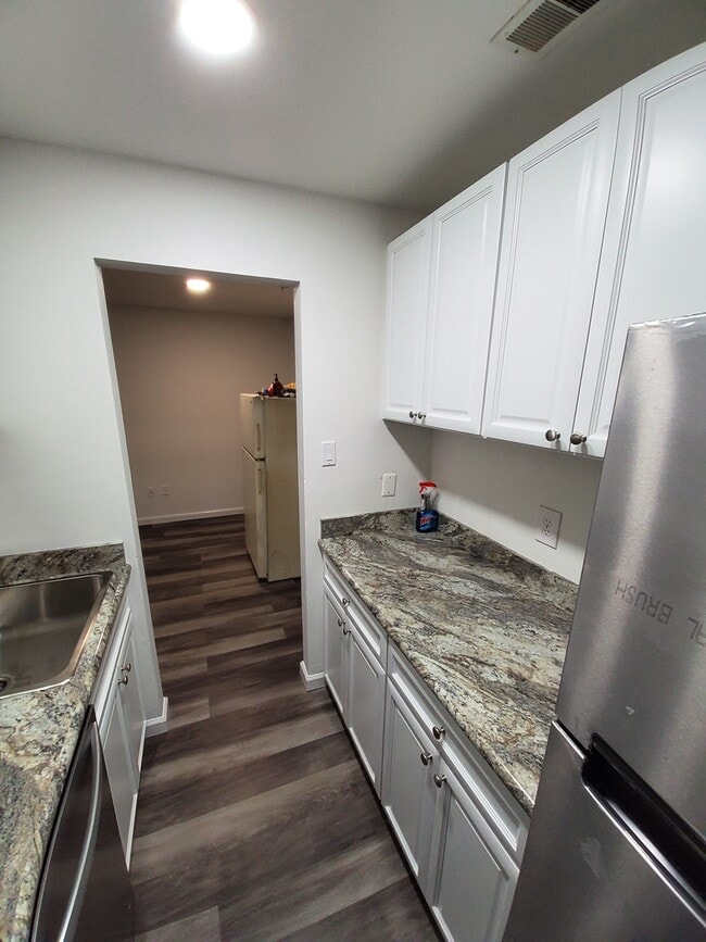 Foto del edificio - 23 Stratton Ct