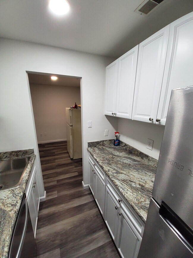 Foto del edificio - 23 Stratton Ct