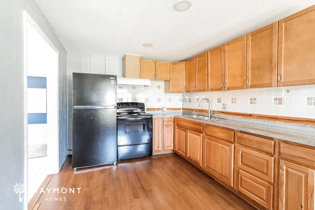 Building Photo - 4344 Kohler St