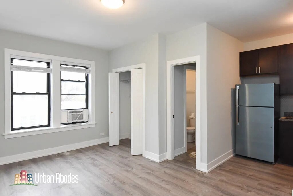 Foto principal - 4852 N Damen Ave