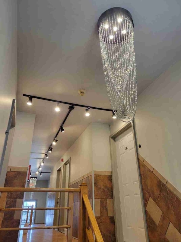 Building Photo - 701 Lake St