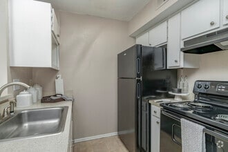 Interior Photo - Oasis at Regal Oaks