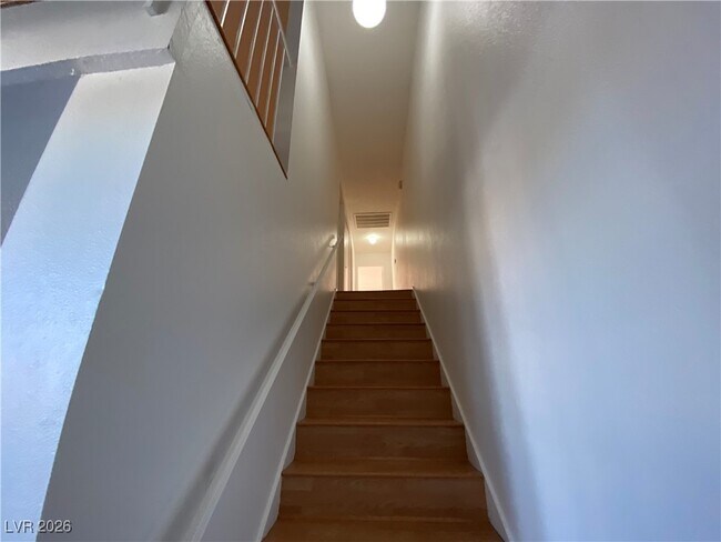 Foto del edificio - 6544 Ironbark Ln