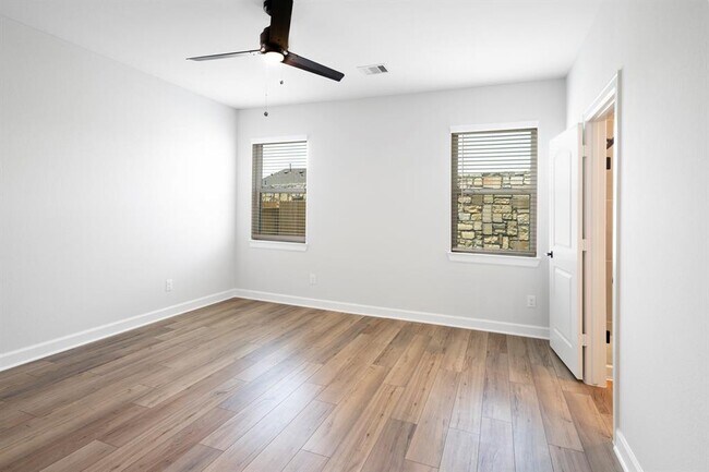 Building Photo - 6011 Diamond Leaf Ct
