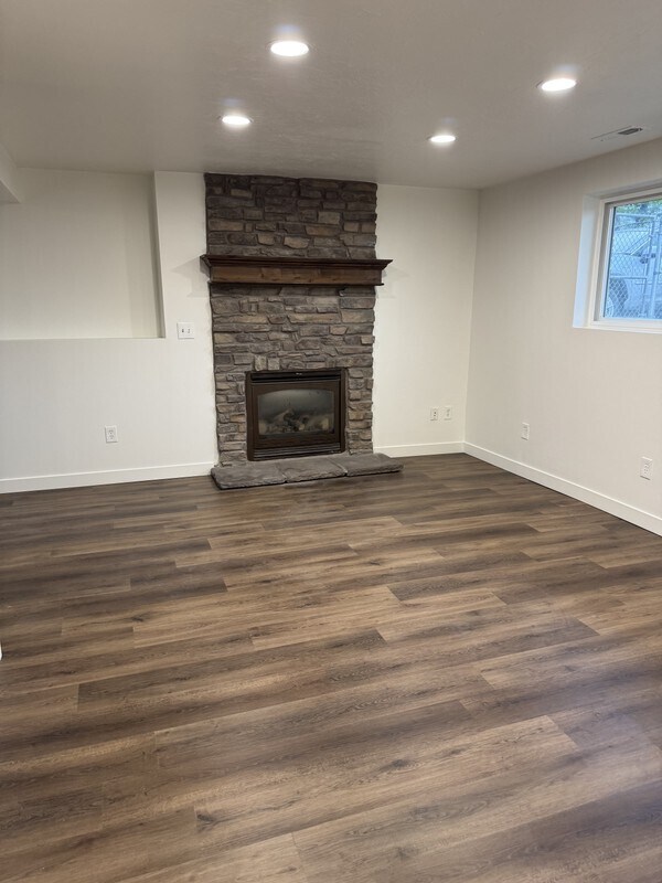 Foto del edificio - 5385 Baringwood Cir