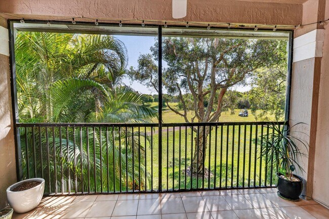 Foto del edificio - 301 SW 158th Terrace