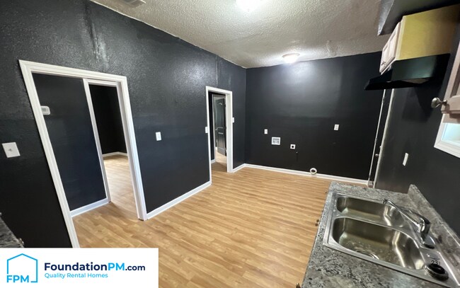 Building Photo - 1191 Sylvan St