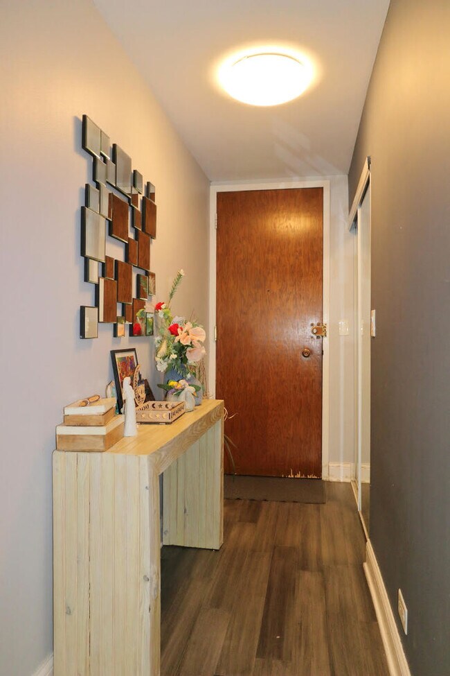 Foto del edificio - 6033 N Sheridan Rd