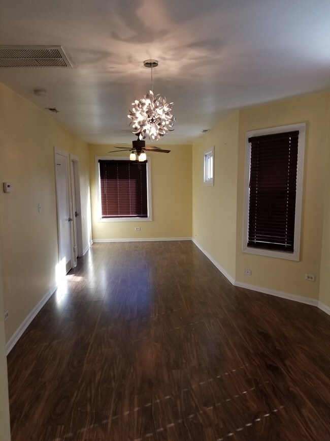 Building Photo - 13730 S LEYDEN Ave