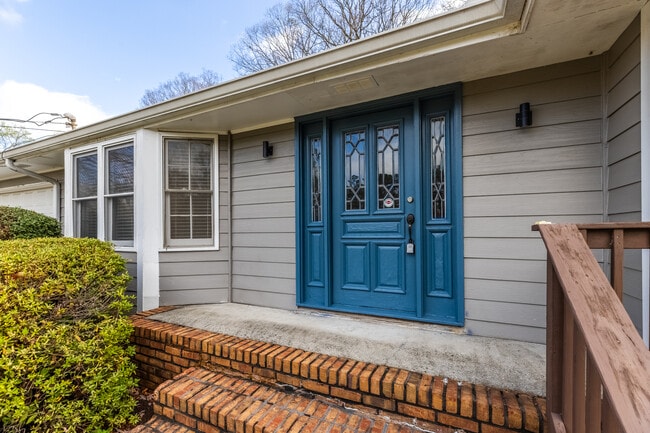 Photo - 2577 Sandpiper Dr House