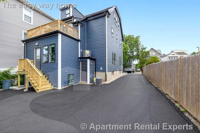 Photo - 77 Winchester St House