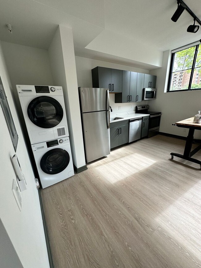 Interior Photo - Ivy Lofts