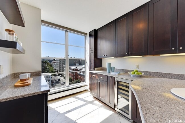 Building Photo - 2040 Franklin St