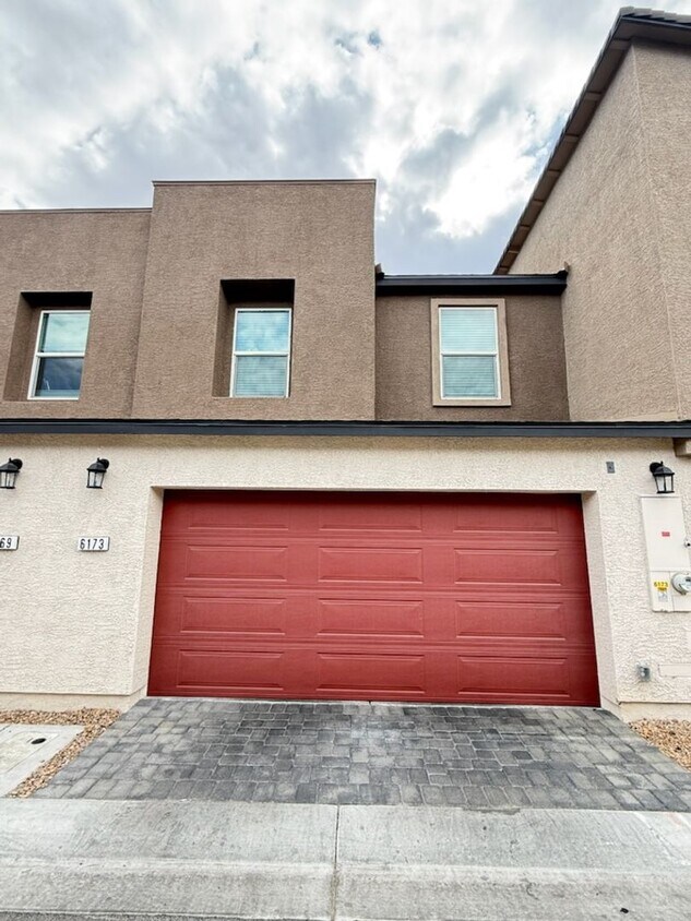 Foto del edificio - Modern 3-Bedroom Home in North Las Vegas with Spacious Layout!