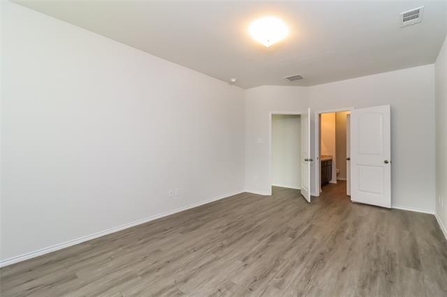 Foto del edificio - 8225 Runner Oak Ln