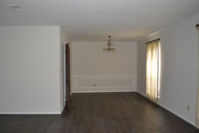Foto del edificio - 8927 Sharpcrest St