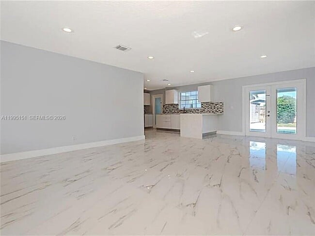 Foto del edificio - 5770 NE 18th Ave