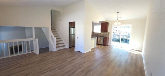 Foto del edificio - 330 Knoll Ridge Ct