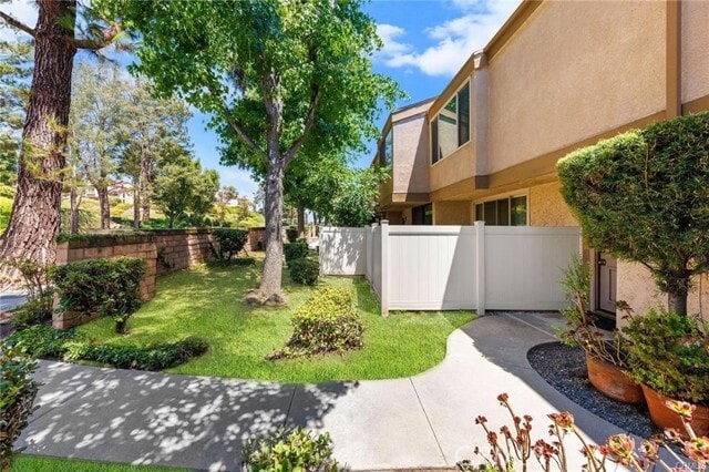 Building Photo - 19214 La Puente Rd