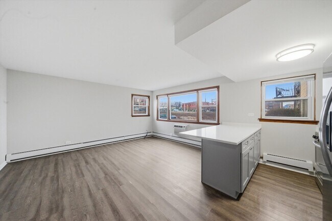 Foto del edificio - 7709 W Marwood Ave