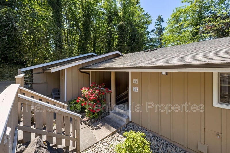 49 NE Torval Canyon Rd, Poulsbo, WA 98370 House for Rent in Poulsbo