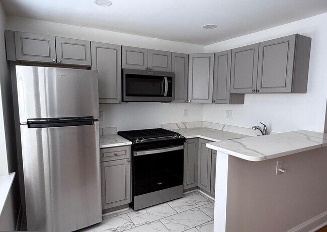 Foto del edificio - 4056 Edgewood Rd