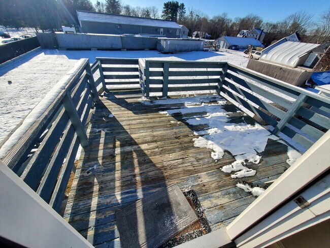 Foto del edificio - 392 E Center St