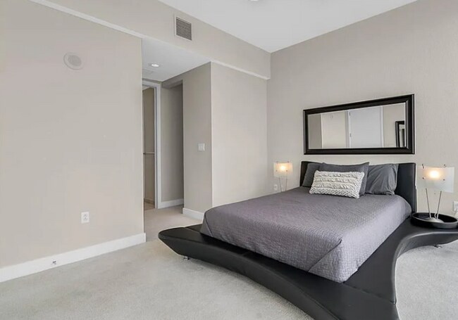 Foto del edificio - 150 E Robinson St