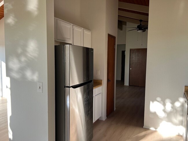 Foto del edificio - 5008 Mahinahina St