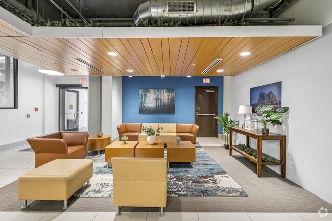 Lobby - Creekwalk Commons