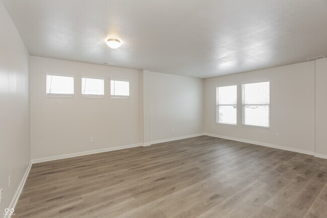 Foto del edificio - 2415 Cabin Hill Rd