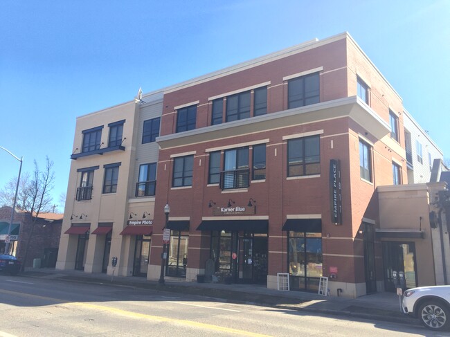 Building Photo - 1917 Monroe St