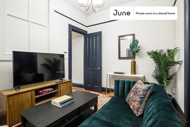 Foto del edificio - Room in Shared 4 bed/1 bath home in Hell's Kitchen