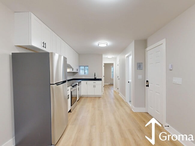 Building Photo - 147 Princeton St