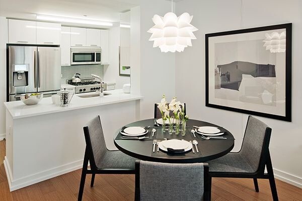 Foto principal - 227 W 77th St