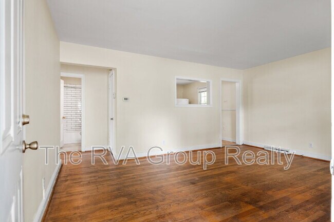 Foto del edificio - 819 Boroughbridge Rd