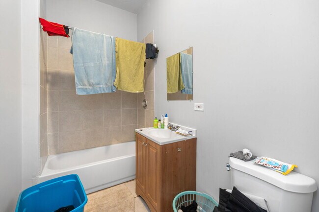 Foto del edificio - 1242 S Tripp Ave