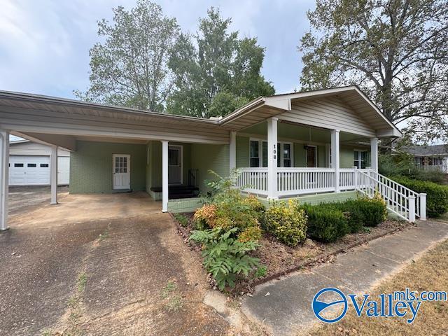 Foto principal - 108 Hammons St