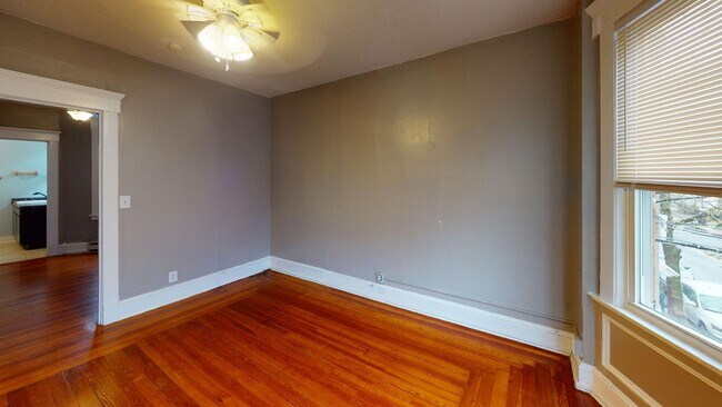Foto del edificio - Sunny 1BR in East Rock | Hot Water & Gas Included | Walk to Yale