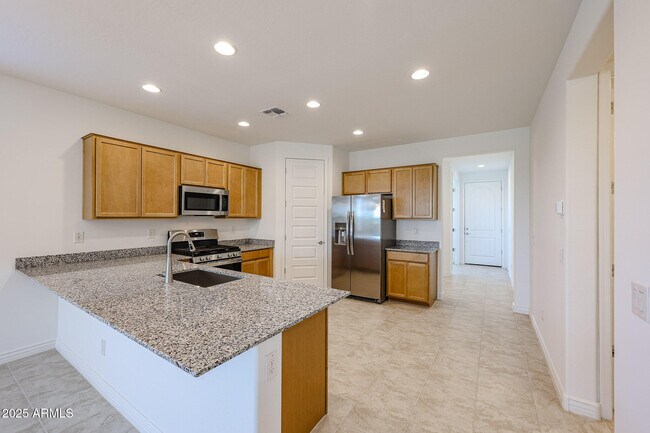 Building Photo - 5015 N 88th Ave