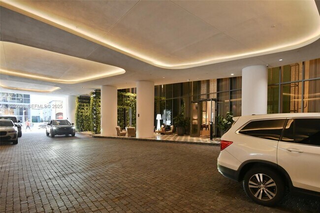 Foto del edificio - 801 S Miami Ave