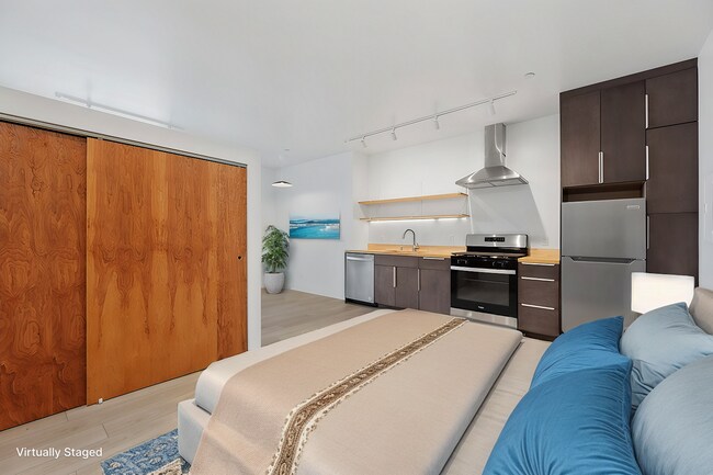 Foto del edificio - Contemporary Little Italy Studio!